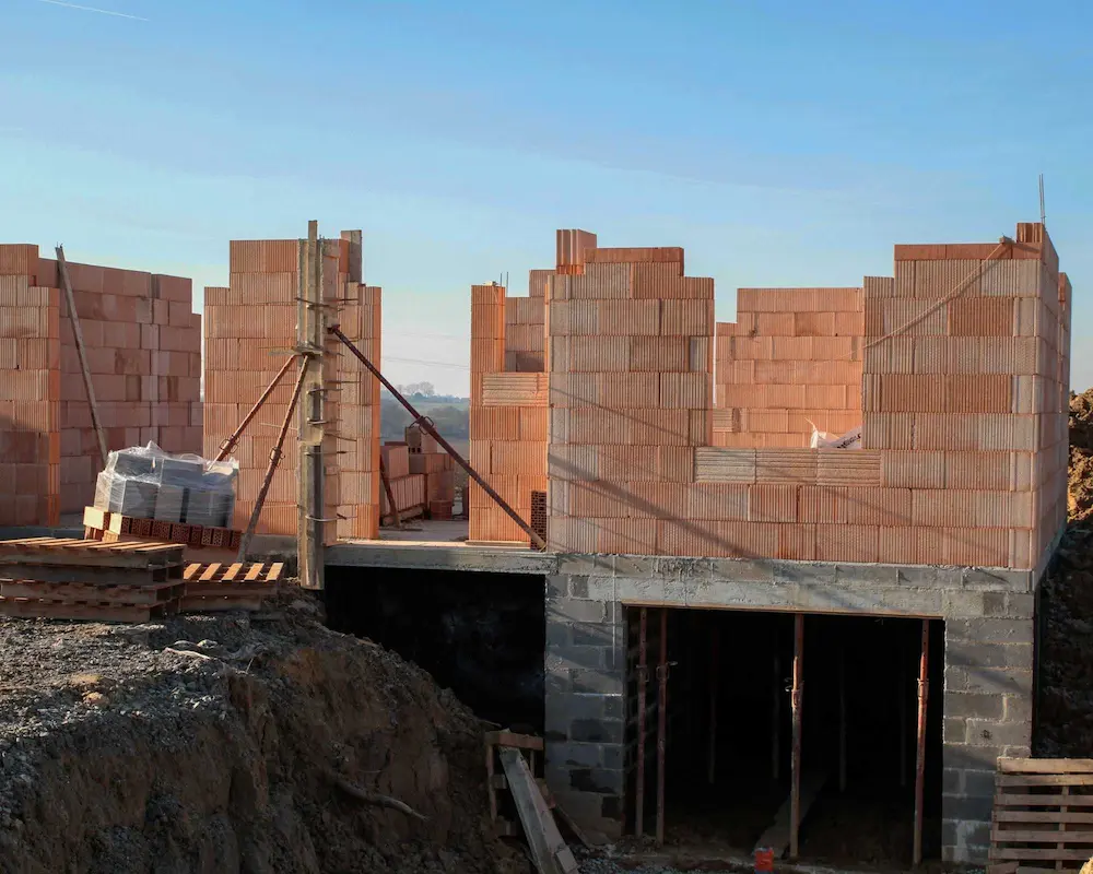 Photo montrant un abandon de chantier